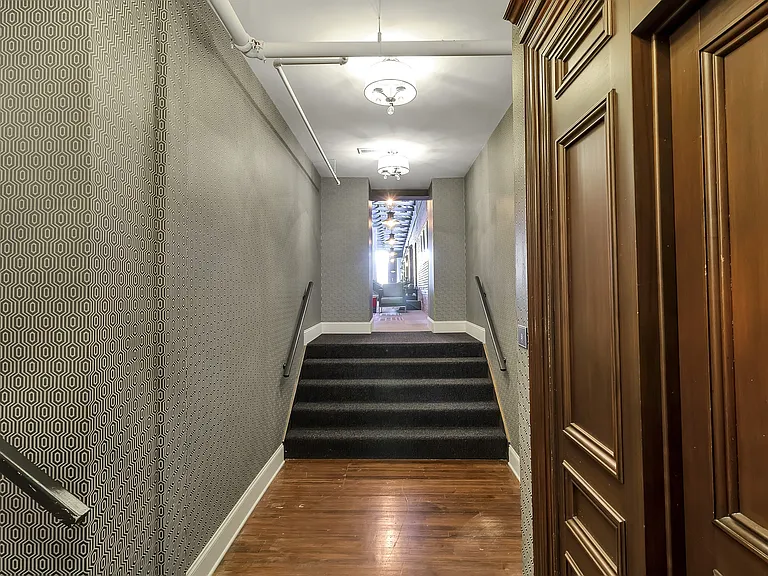 The Knights @ 506 Delaware — Photo 23