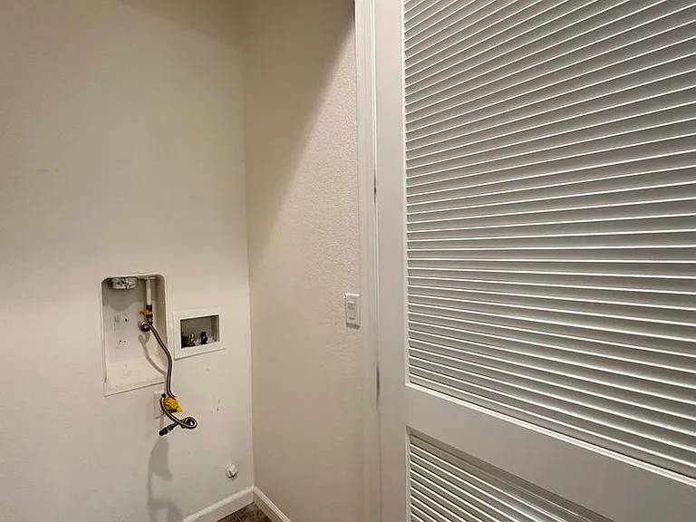 789 Carbon Ct — Photo 12