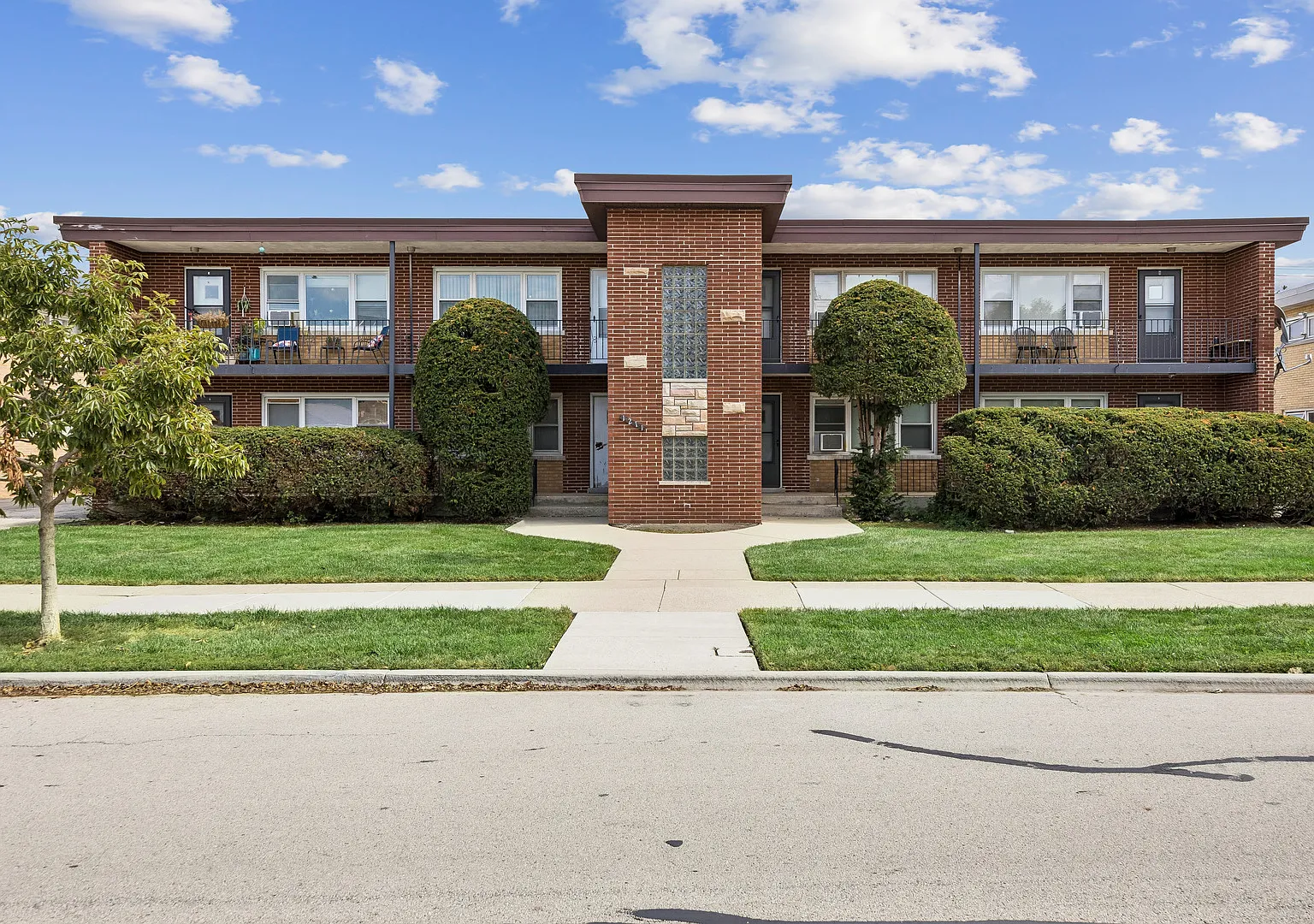 1 bed, 750 sqft, $1,499 — Photo 1