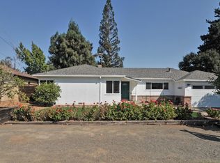 549 Arboleda Dr, Los Altos, CA 94024