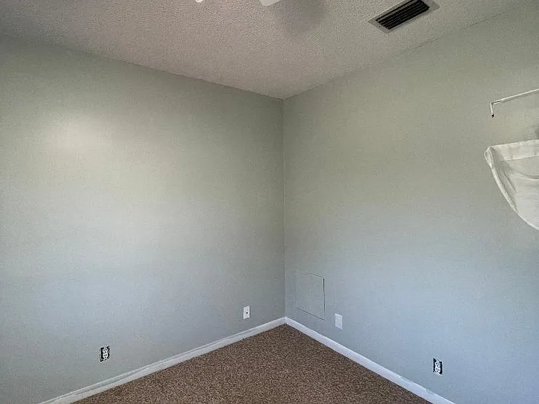 100 Blair Rd — Photo 3