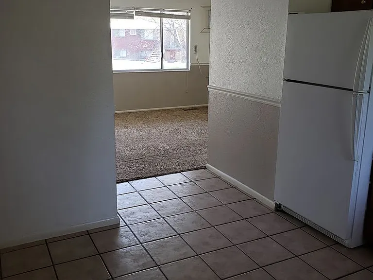 580 S 470th St E #4 — Photo 4