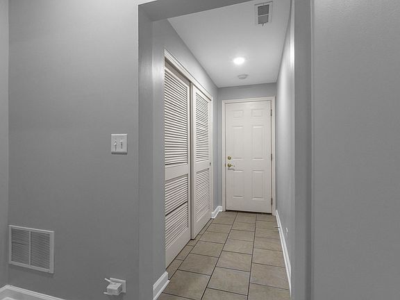 4th image of 3140 Taunton St
