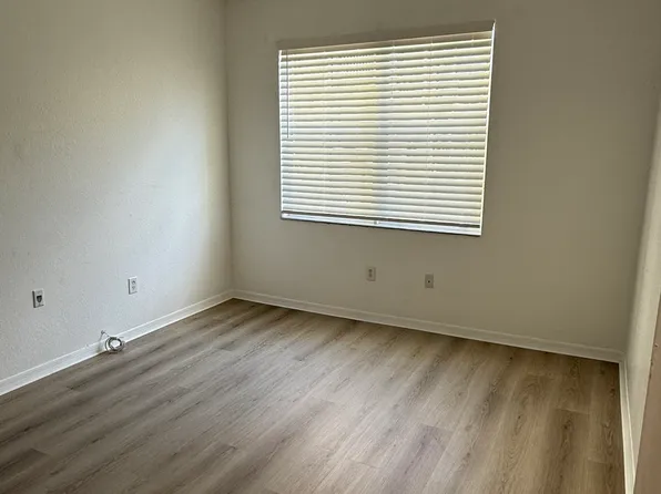 8814 W Flagler St, Miami, FL