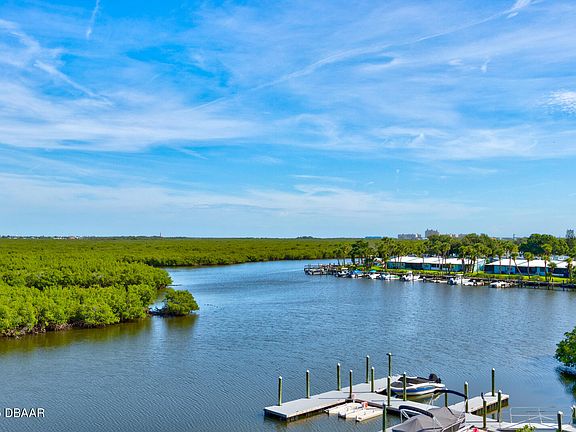 4th image of 4 Riverwalk Dr #407