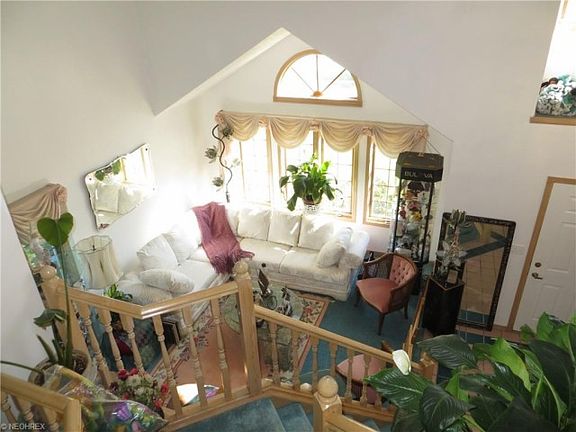 3rd image of 10346 Luman Ln