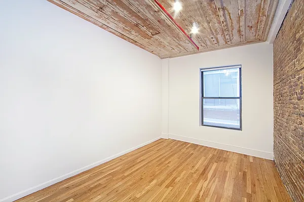 Rented by Bold New York | media 12