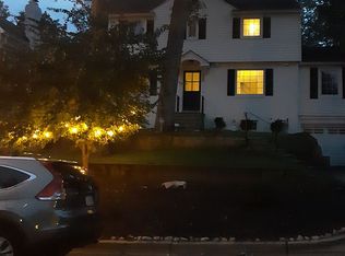 800 Chalfonte Dr, Alexandria, VA 22305
