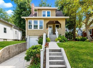 2527 Ridgeland Pl, Cincinnati, OH 45212