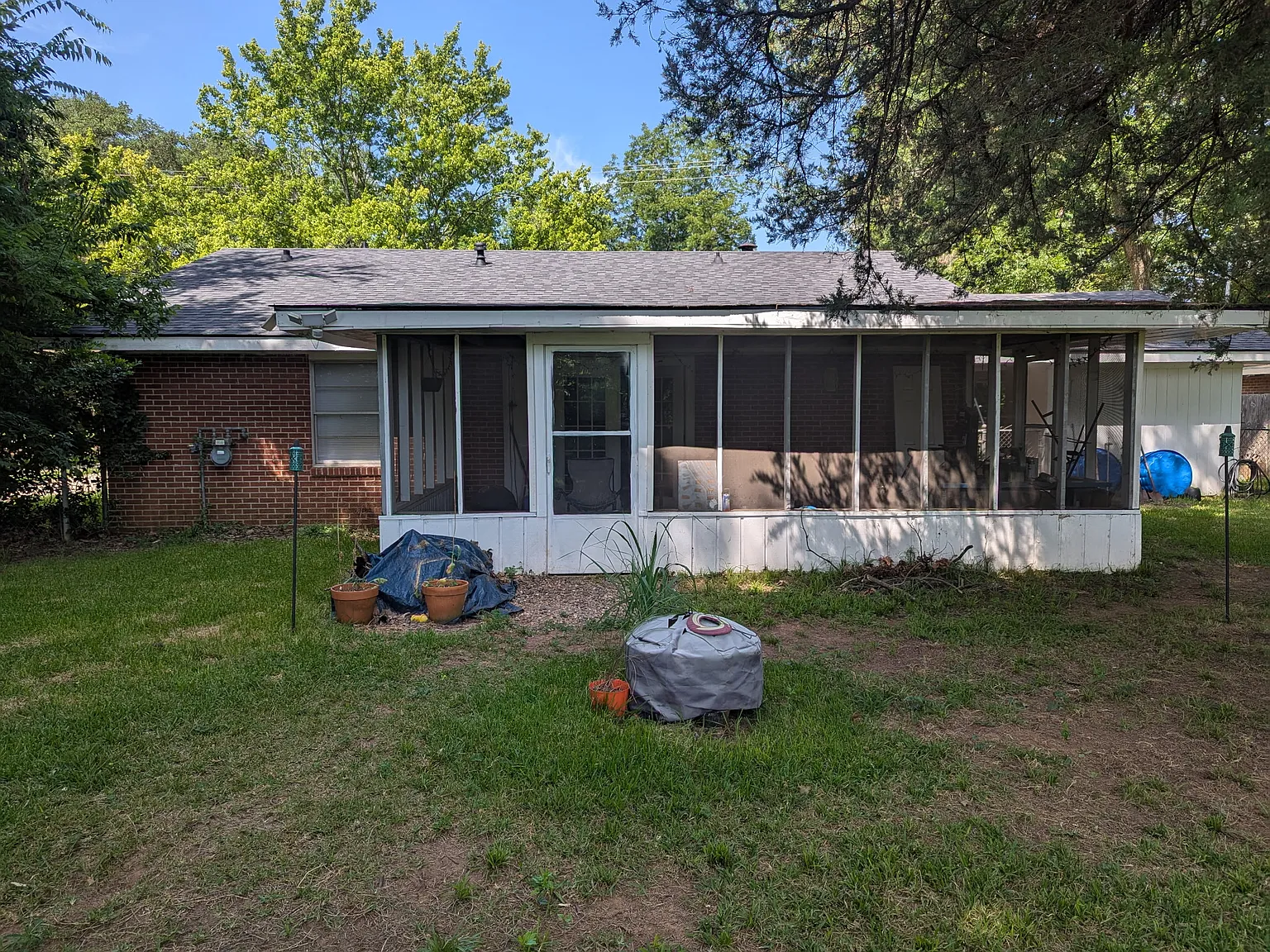 3 bed, 1248 sqft, $1,300 — Photo 2