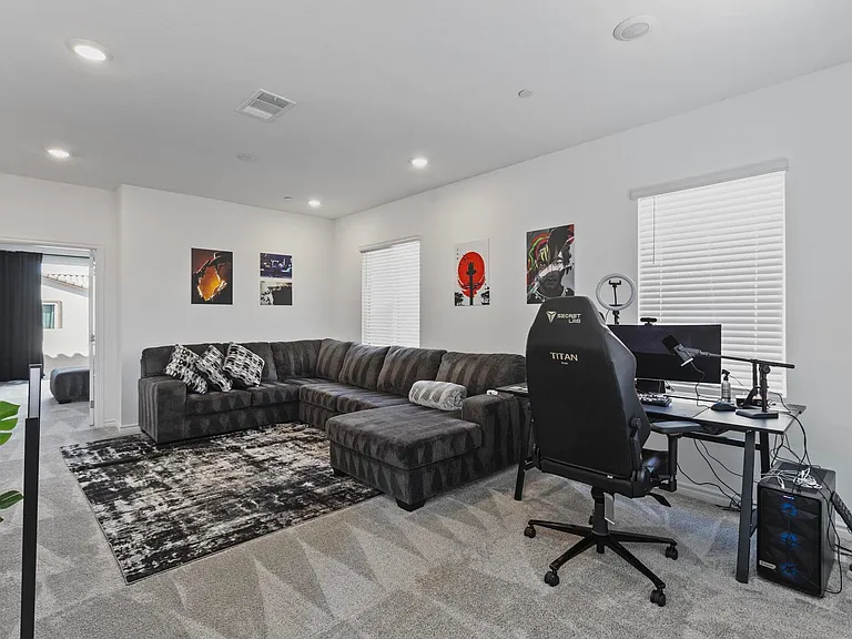 3546 Luciana Glen Ave — Photo 24