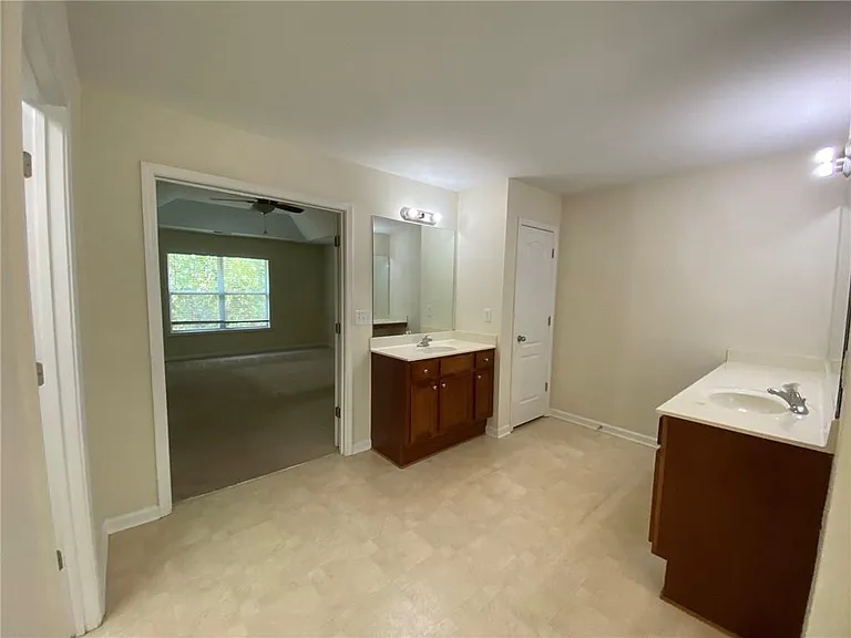 2146 Peach Shoals Cir — Photo 30