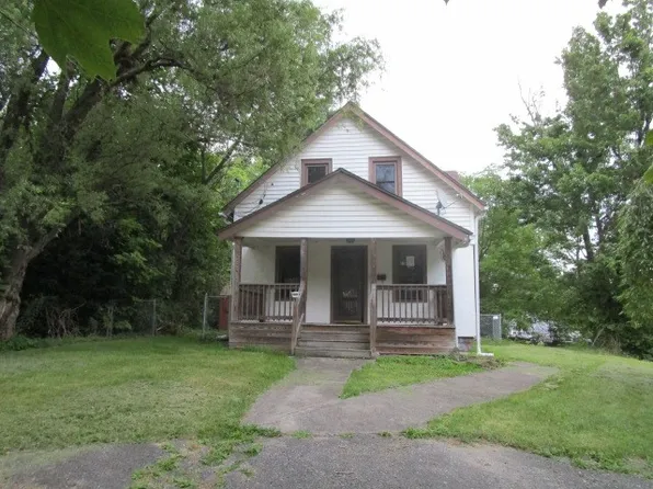 613 Pheasant Ln, Endwell, NY 13760