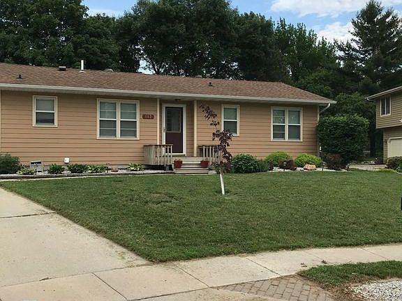 2nd image of 112 Sandburg Ct