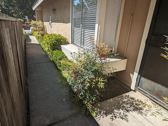 5th image of 1465 Cactusridge St