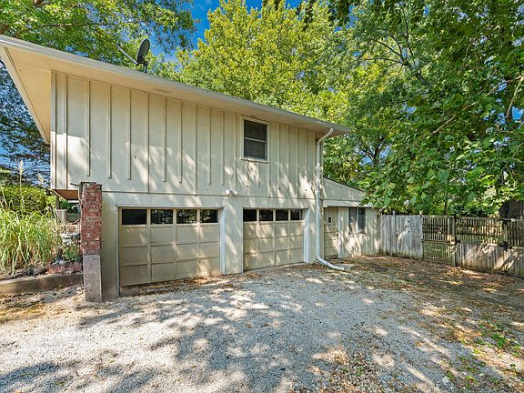 2nd image of 137 E Ritter Street