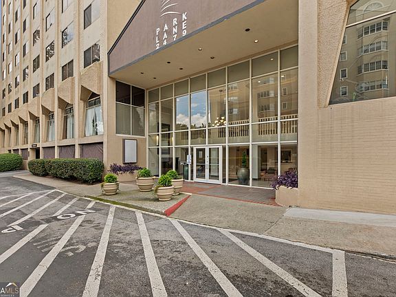 3rd image of 2479 Peachtree Rd NE APT 1716