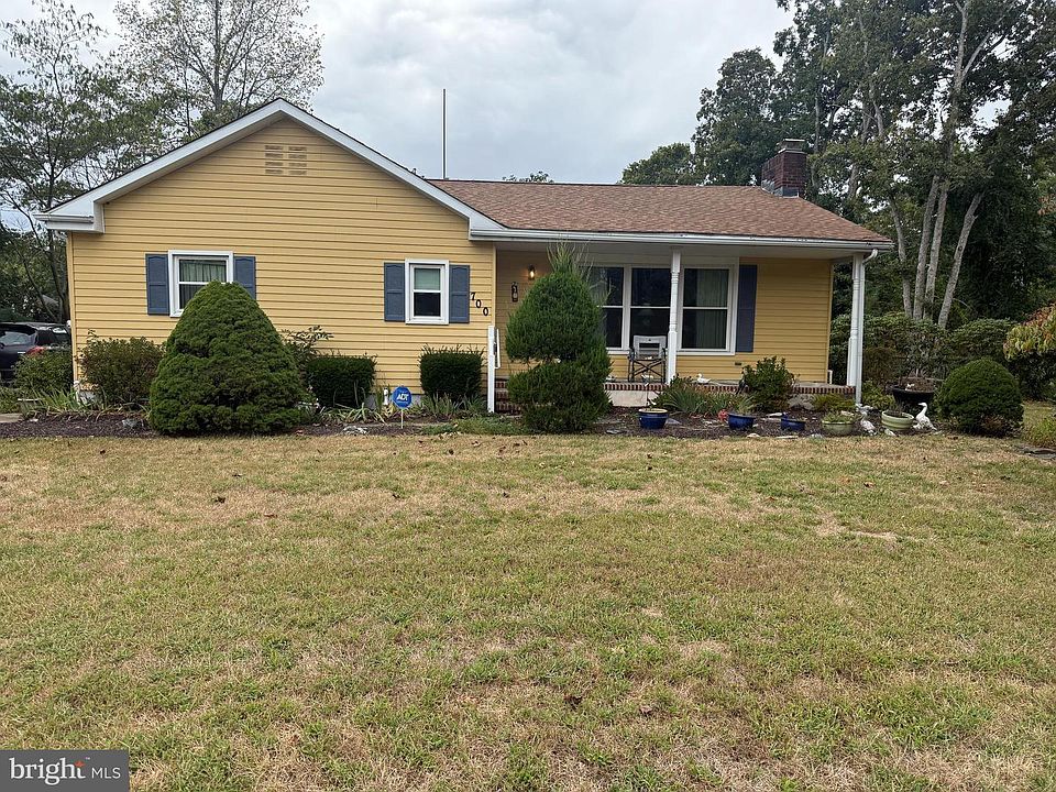 1st image of 700 Magnolia Ave