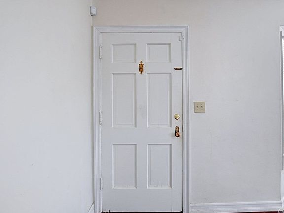 5th image of 1629 Buena Vista St