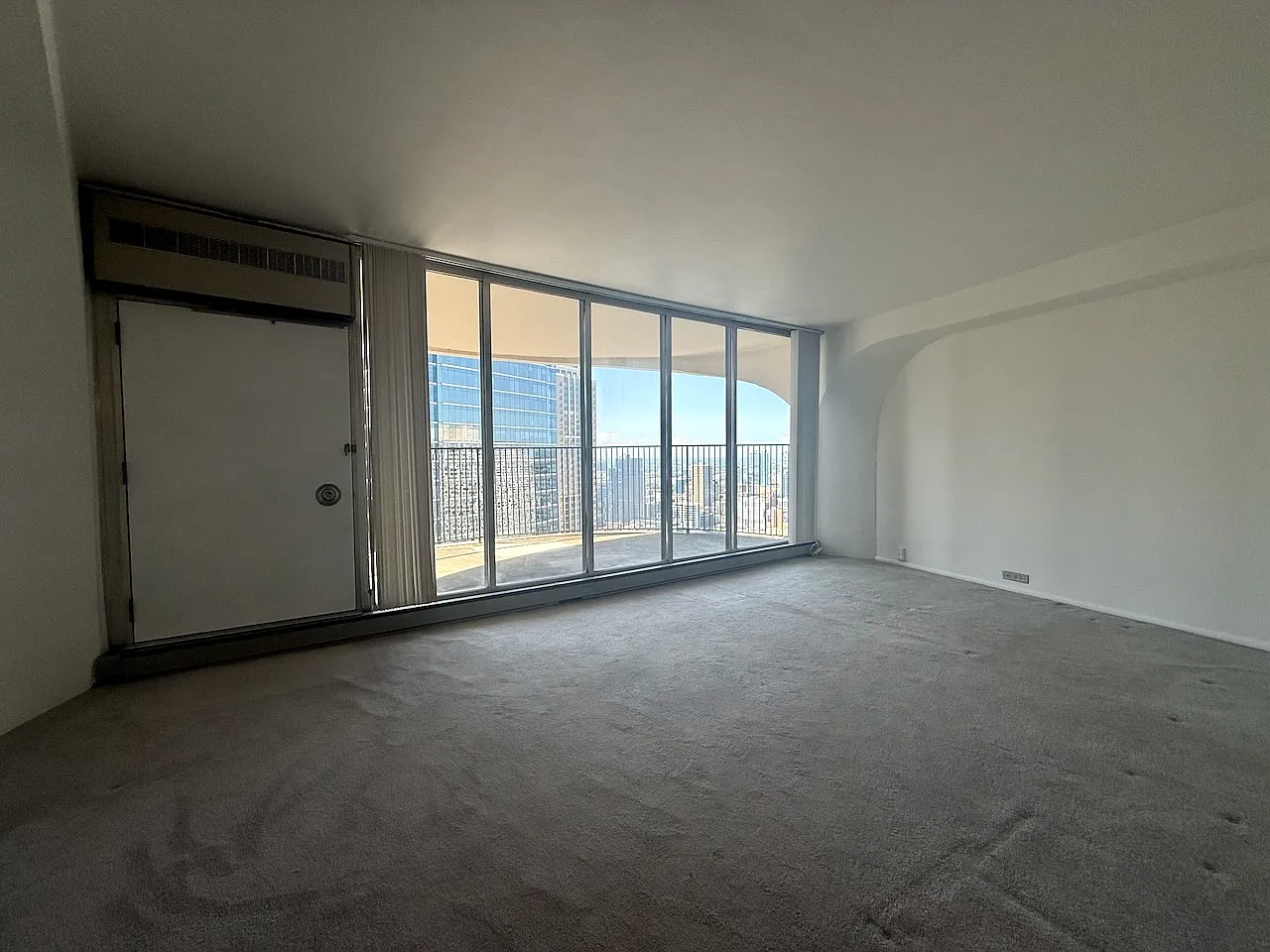 Studio, 500 sqft, $1,875 — Photo 3