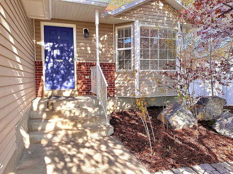 1434 N 2575 W — Photo 2