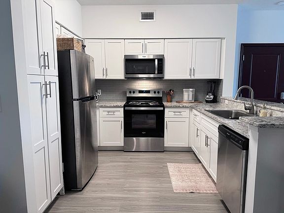 4th image of 2100 Quantum Lakes Dr