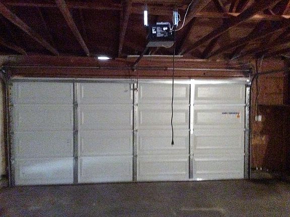 5th image of 16407 Coolwater Ave