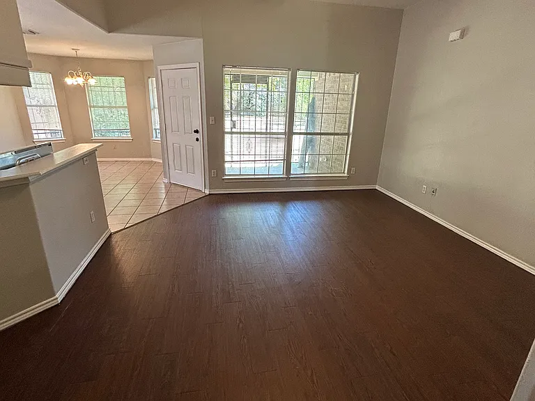 3536 Vilbig Rd — Photo 6