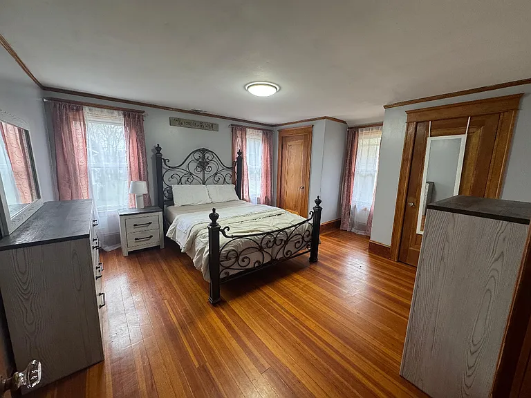 2 Brook St #2 — Photo 14