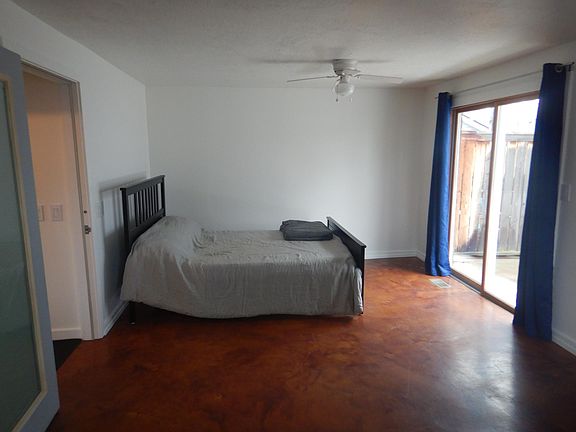 2nd image of 364 E Harvard Ave #364
