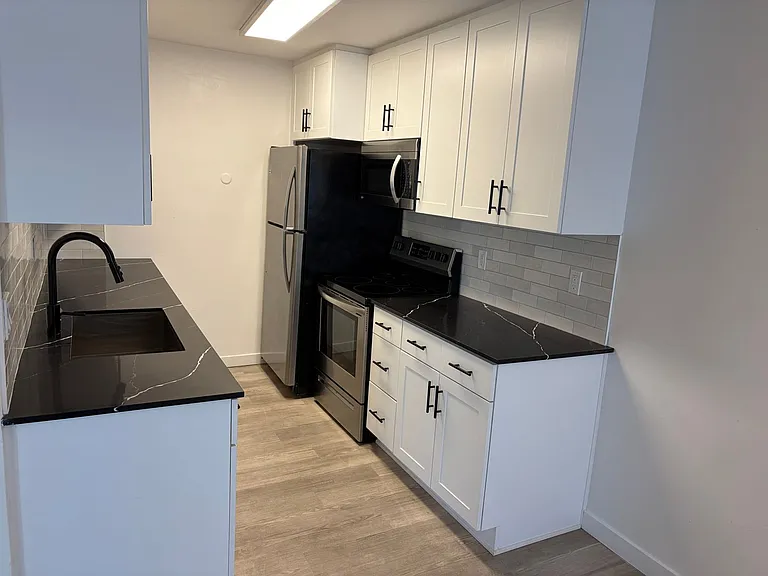 Star North Apartments — Photo 1