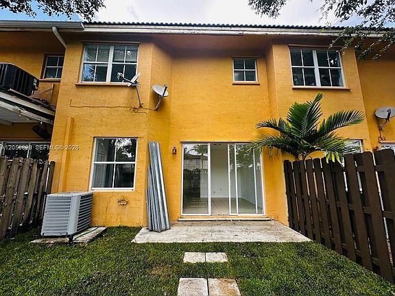 5th image of 10824 SW 240th Ln #10824