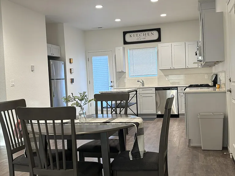 5363 Crest Cove Dr #76 — Photo 9