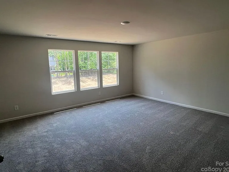 1243 Stonewyck Dr — Photo 13