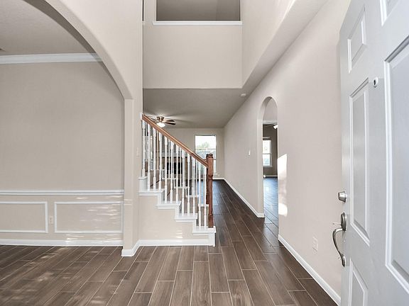 4th image of 3903 Tigris Ridge Dr