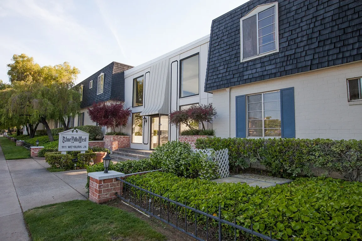 Blue Hills West Apartments — Photo 1