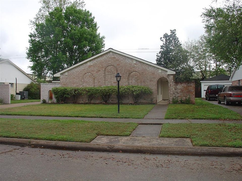 1st image of 11723 Chessington Dr