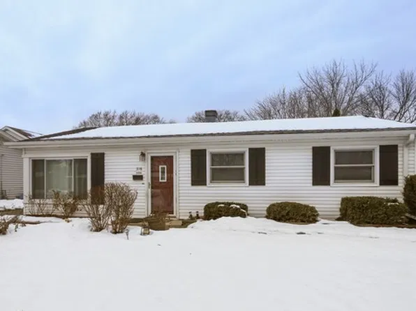 316 N Emerald Ave, Mundelein, IL 60060