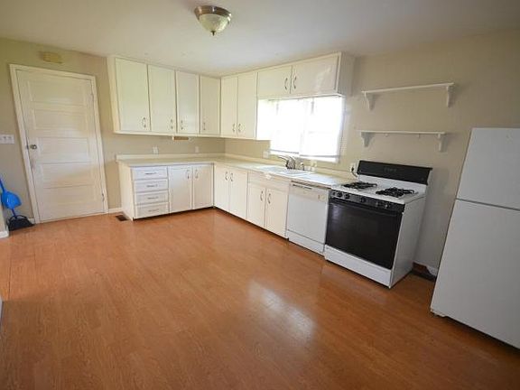 4th image of 420 S Grant St
