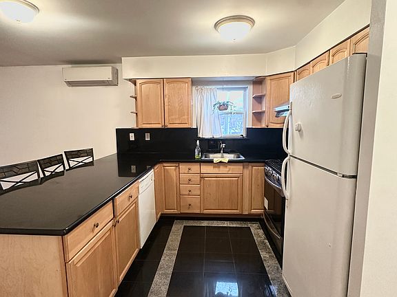 3rd image of 11464 Taipei Ct Fl 1