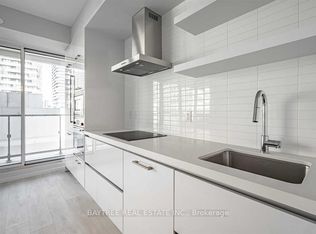 2221 Yonge St #1401, Toronto, ON M4S 0B8