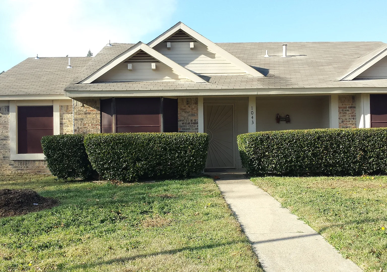 1043MeadowRun — Photo 1