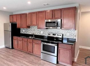 447 Orange St SE APT 3, Washington, DC 20032