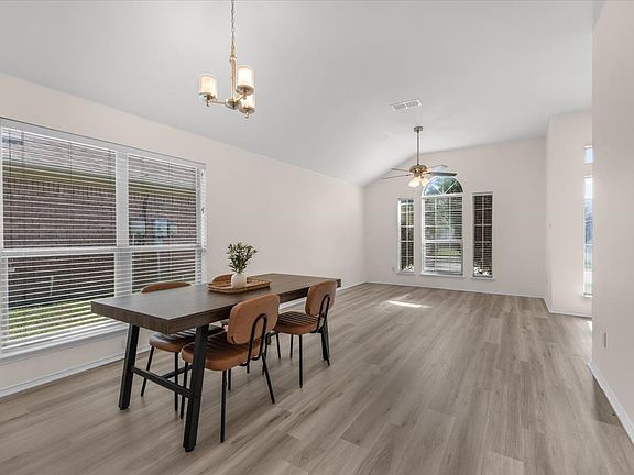 4th image of 10601 Aransas Dr