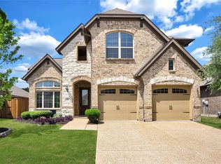 318 Hawks Dr, Fate, TX 75087