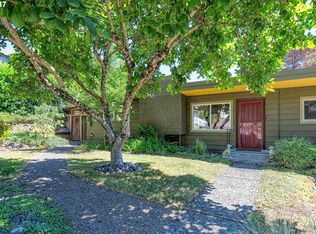 8840 SW 36th Ave, Portland, OR 97219