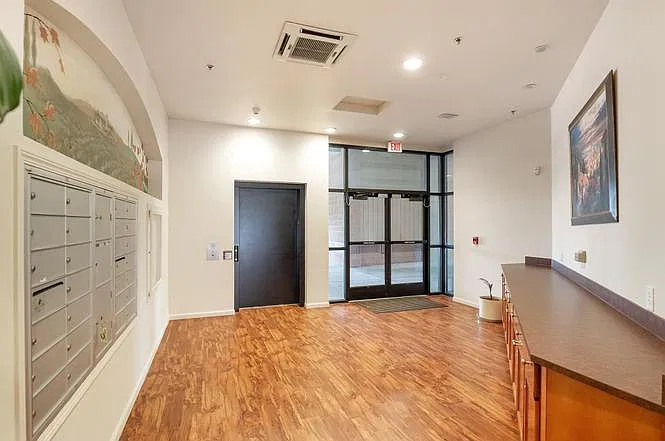 15325 NW Central Dr — Photo 4