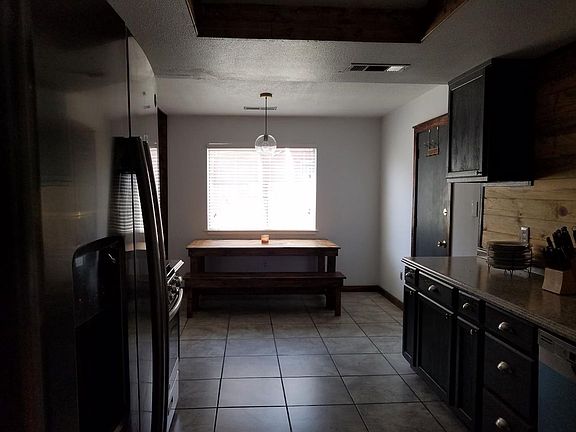 5th image of 670 Sandy Ave