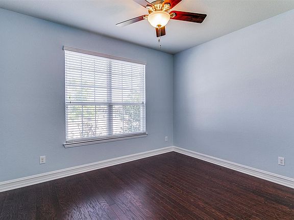 2nd image of 217 Copper Canyon Dr