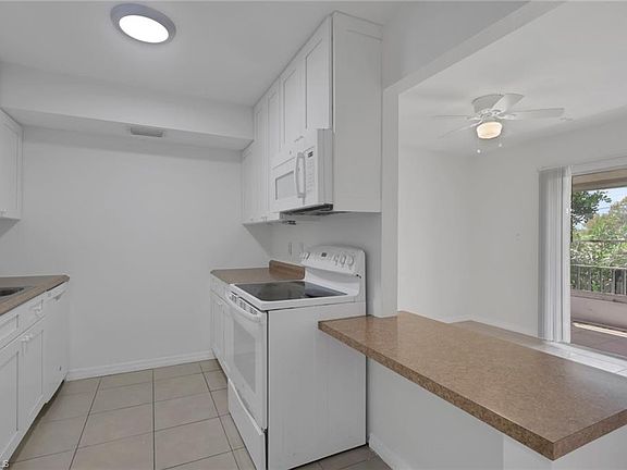4th image of 2828 Jackson ST #C5